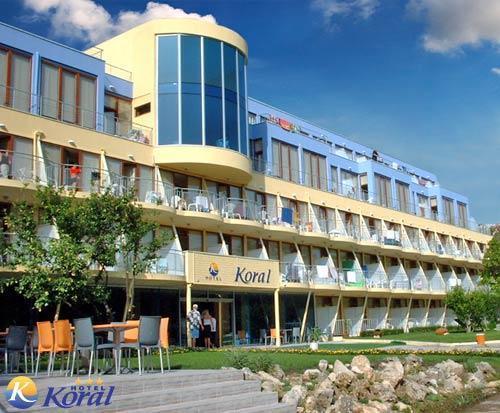 Хотел Корал Hotel Св. Св. Константин и Елена Екстериор снимка